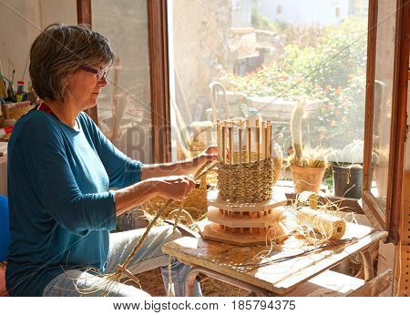 Esparto halfah grass crafts craftsman woman hands working