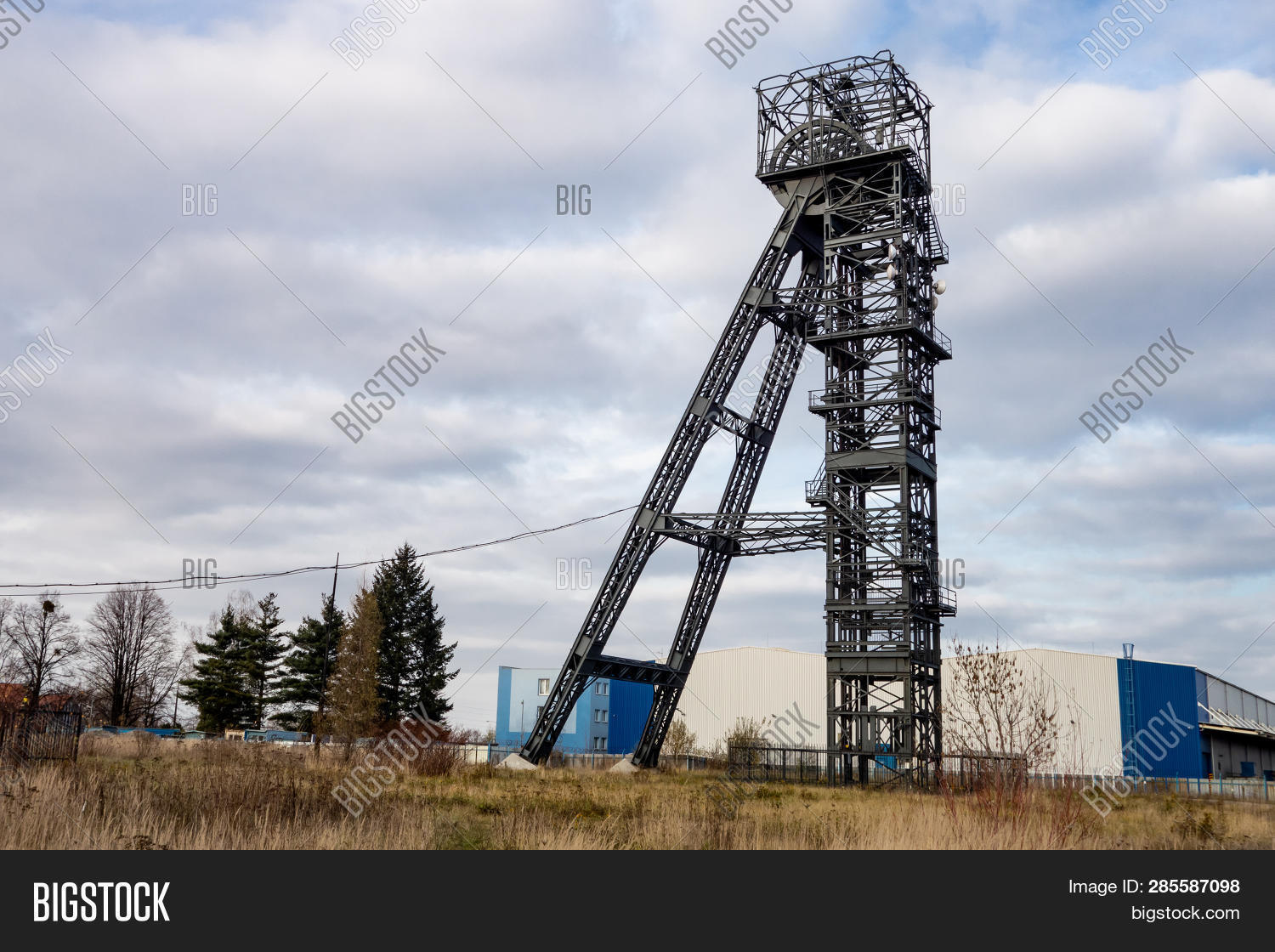 Headframe Mining Shaft Image & Photo (Free Trial) Bigstock