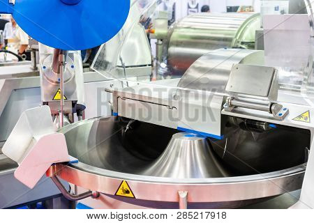 High Technology And Multipurpose Automatic Food Making Machine For Industrial As Grinding Chopping O