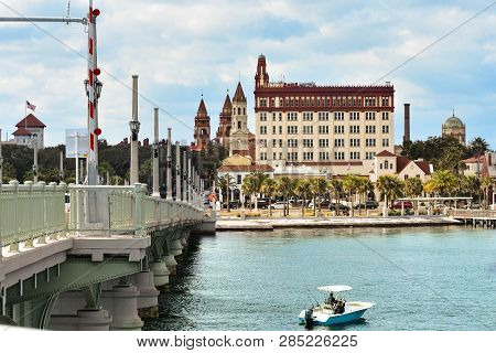 St. Augustine, Florida. January 25 , 2019. Panoramic View Of Cathedral Basilica And Bridge Of Lions 