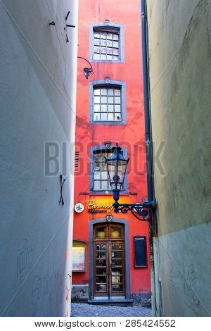 Narrow Alley In The Historic Old Town Of Cologne, Germany