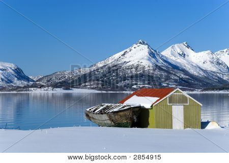 Boathouse Color