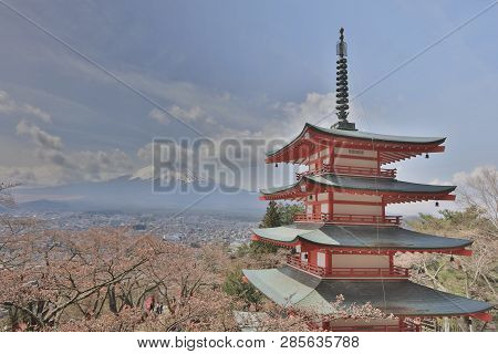 Chureito Pagoda At Arakura Sengen Shrine