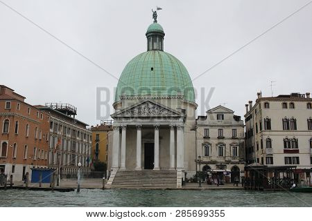 Chiesa Di San Simeon Piccolo Ponte Degli Scalzi, Christian Church   Attractive Ancient Green Dome Bu