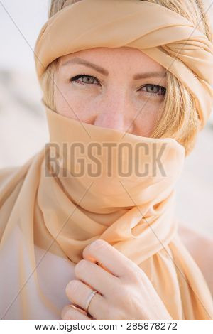 Girl Desert Scarf  Head Scarf Burqa Hijab