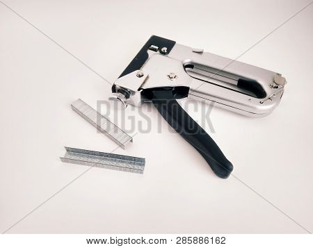 Large Stapler And Staples For Construction Work