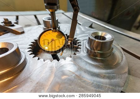 Indicator Lever Type In Mechanical Engineering For Accurate Alignment Of Parts Along The Axis