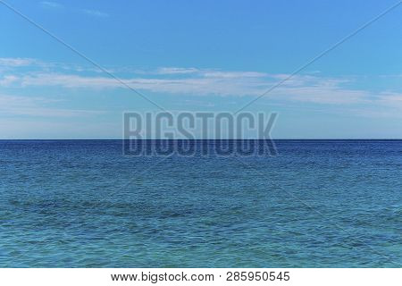 Seascape With Sea Horizon And Cloudy Sky - Background