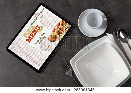 Non stop order online pizza menu with tableware concept