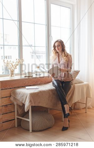 Young Business Woman Or Imagemaker In Cozy Interior