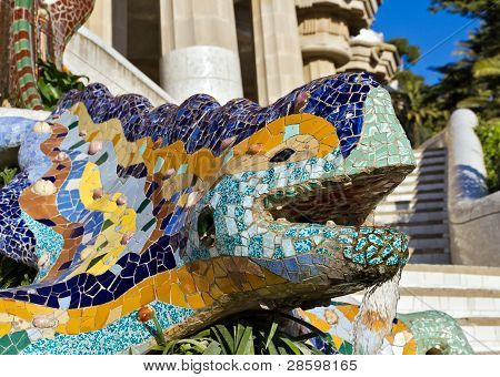Socha draka v Park Guell