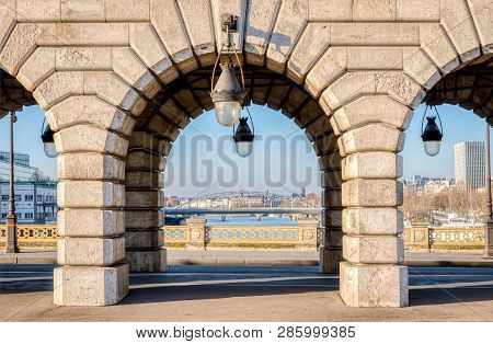 Paris, France - December 25, 2018: View Of Austerlitz Viaduct Through An Arch Of Bercy Bridge - Pari
