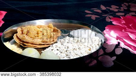 Suji Halwa With Puri Or Sooji Halwa In Plate