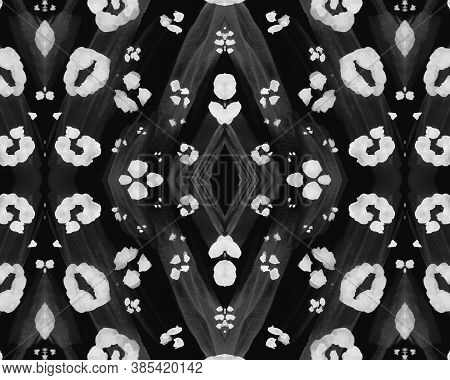 Seamless Leopard Texture. Fashion Panther Fur. Monochrome Camouflage Safari Ornament. Textile Design