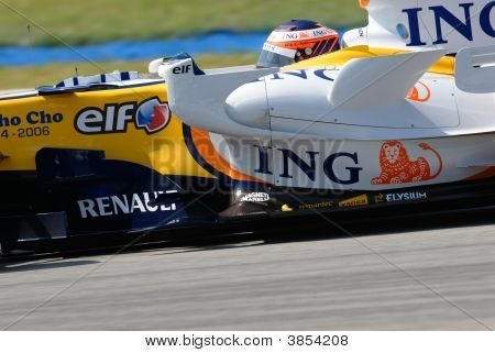 ING Renault F1 Team R27 ennakkosuosikkina suomalainen Suomi Sepang Malesiassa 2007