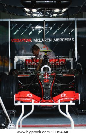 Vodafone Mclaren Mercedes Mp4-22 Lewis Hamilton British F1 Sepang Malaysia 2007