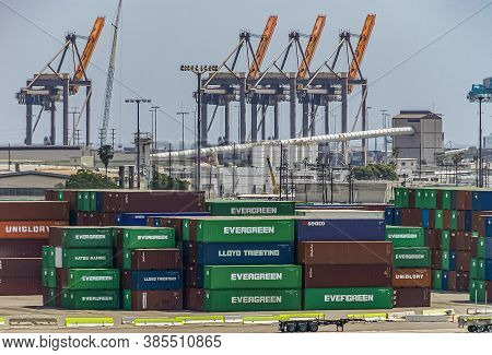 Los Angeles, Usa - April 20, 2008: San Pedro Harbor. Detail Of Evergreen Container Yard With Stacks 