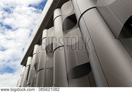 Bristol, Uk - August 12,  2015: The Life Sciences Building At The University Of Bristol Which Was De