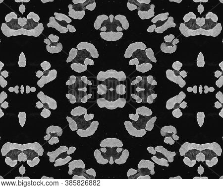 Seamless Leopard Texture. Fashion Cheetah Skin. Monochrome Camouflage African Wallpaper. Fabric Desi