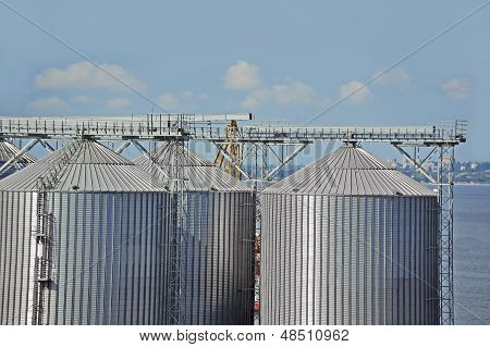 Порт зерносушилки