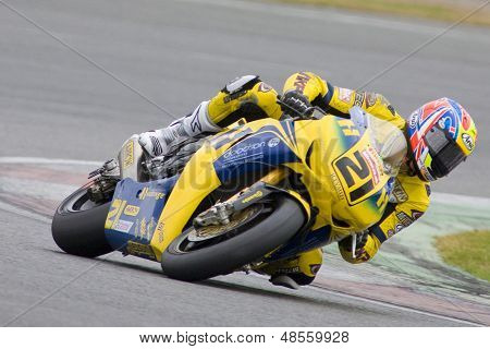 26 Září 2009; Silverstone Anglie: Rider číslo 21 Tom Tunstallu GBR jízda pro Hardinge Doodson Moto