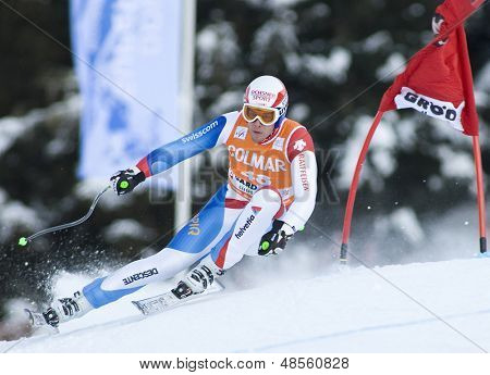 VAL GARDENA, Italien 16 December 2009. Ralf Kreuzer (SUI) samtidig konkurrerer i den Audi FIS Alpine Niels
