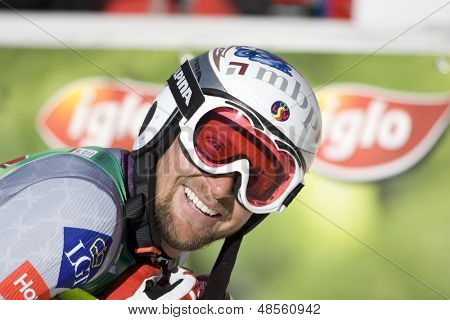 SOELDEN AUSTRIA OCT 26, Marco Buechel LEŻEĆ z uśmiechem po torze slalom gigant męskie R
