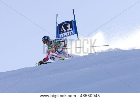 SOELDEN AUSTRIA 26 OCT, Christoph Gruber konkurencyjnych w wyścigu slalom gigant męskie w Rettenb AUT