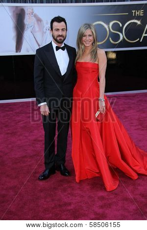 Justin Theroux, Jennifer Aniston at the 85th Annual Academy Awards Arrivals, Dolby Theater, Hollywood, CA 02-24-13
