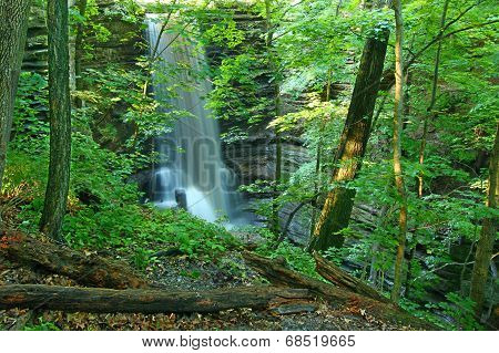 Matthiessen State Park Waterfall Illinois