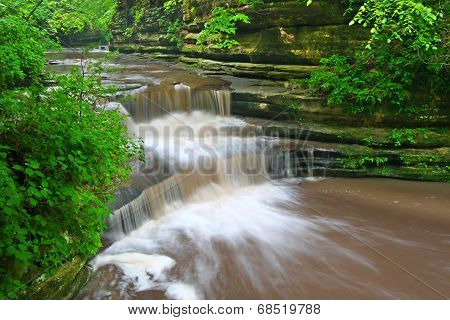 Giants Bathtub Matthiessen State Park