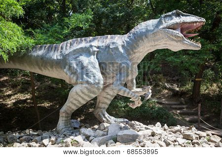 Realistic Model Of Dinosaur - Gigantosaurus