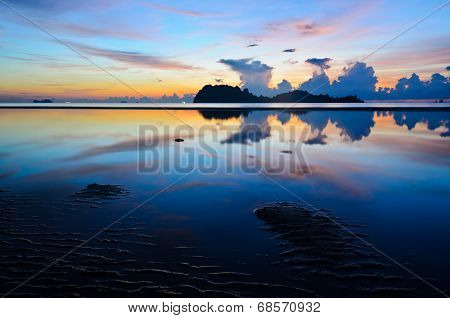 Sunrise At Hat Sai Ri Beach In Chumphon