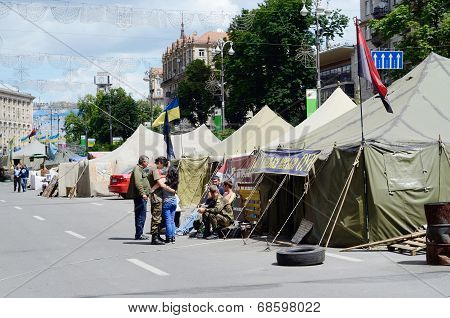 Protesters tents with ukrainian flags at Khreshatyk street near Maydan Nezalezhnosti square, Kiev