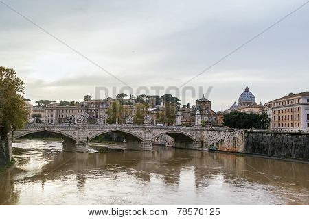Ponte Vittorio Emanuele Ii, Rome