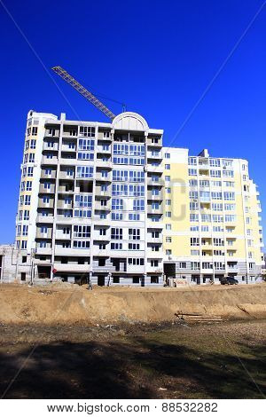 Modern Skyscraper With Hoisting Crane