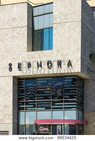 Sephora Store Exterior