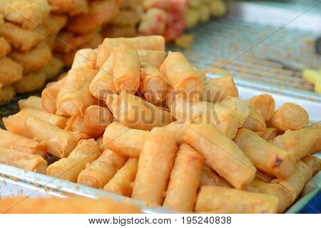 Por Pieer Tod or Thai Spring Roll or Fried Thai spring roll (Sea food)