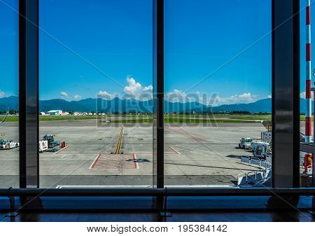 Bergamo Orio Al Serio Airport Runway Hdr