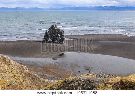 Hv tserkur, high basalt stack along the eastern shore of the Vatnsnes peninsula, in northwest Iceland