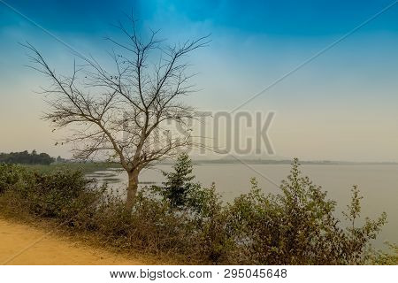 Baranti Is A Small Tribal Village In Purulia District , With A Water Reservoir Under Ramchandrapur M