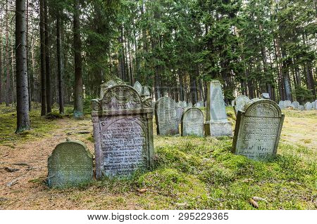 Pansky Vrch, Czech Republic / Europe - April 1 2019: Grey Tombstones With Hebrew Letters On An Old J