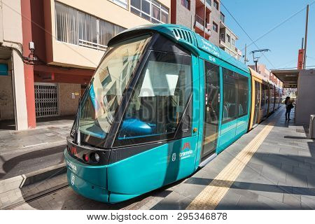 Santa Cruz De Tenerife, Spain - August 20, 2016: Modern Alstom Tram At The Station On August 20, 201