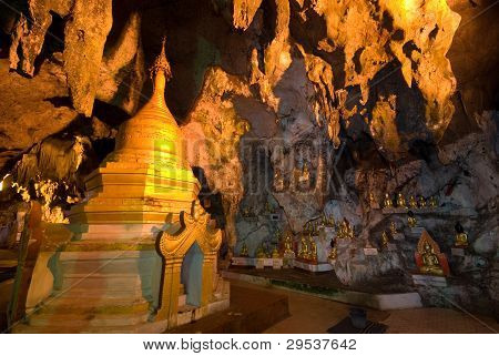 Golden Pagoda And Buddha In Pindaya Cave.