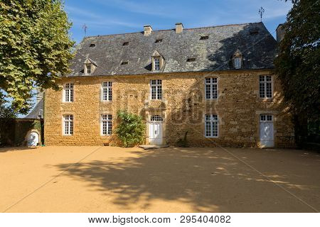 Eyrignac, France - September 2, 2018: The Manor Of Artaban In The Picturesque Jardins Du Manoir D Ey