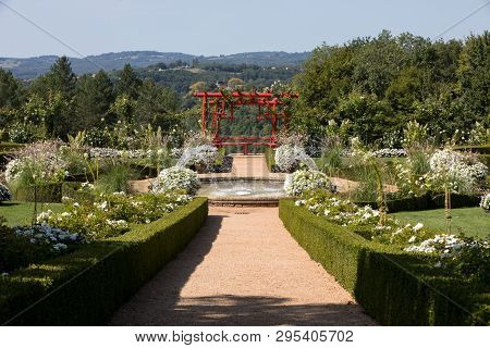 Eyrignac, France - September 2, 2018: White Garden In The Picturesque Jardins Du Manoir D Eyrignac I