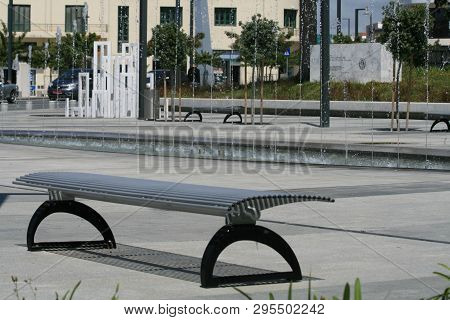 Paphos, Cyprus, April 11th, 2019: Fountain On Kennedy Square In Pano Paphos (ktima) On A Sunny Day