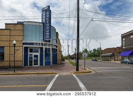 Clarksdale, Mississippi, Usa - June 23, 2014: The Greyhound Bus Station At Clarksdale, Mississippi, 