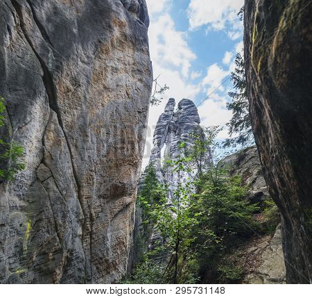 Lovers Sandstone Rock Formation In Adrspach Rocks, Adrspach National Park In Northeastern Bohemia, C