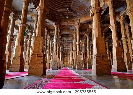 Jama Masijd Mosque In Makaraba, Ahmedabad In The Indian State Of Gujarat